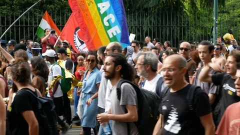 Thousands of people take part to demonstration in Milan, Italy Stock Footage 76081359