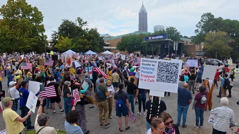 Thousands protest at Atlanta No Kings Rally Stock Footage 320960327
