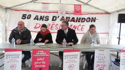 Thousands protest in Paris against abortion on the 50th anniversary of its legal Stock Footage 299043352