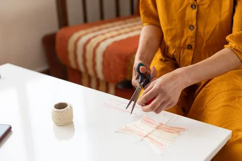 Thread Feather, DIY Home Decor, Handmade Yarn Decoration, Woman Making Dream  Stock Photos