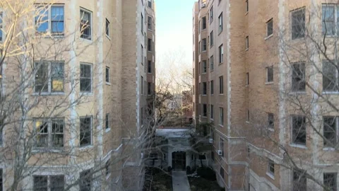 Thread the Needle 動画素材 147064835