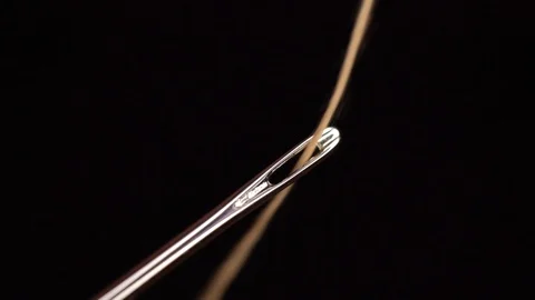 Thread Through The Eye Of A Needle Macro Видео 113594108