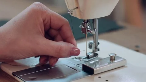 Threading sewing machine 03 스톡 동영상 75176149