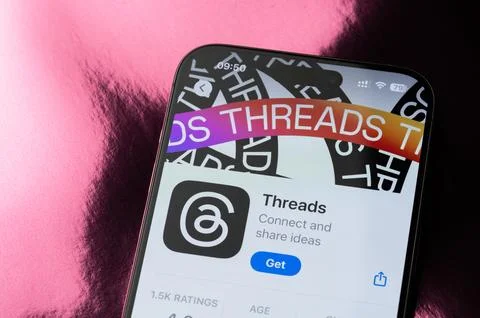 Threads mobile application ranking Stock Photos