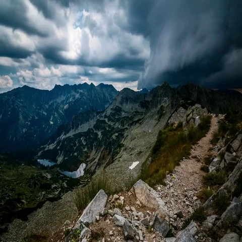 Threatening clouds over mountains, timelapse 動画素材 69394132