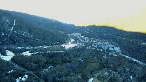 Thredbo Alpine Snowy Mountain Drone Shot Vidéo 80542655