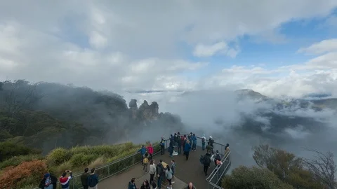 Three (3) Sisters Blue mountains Australia Time-Lapse Stock Footage 113864881