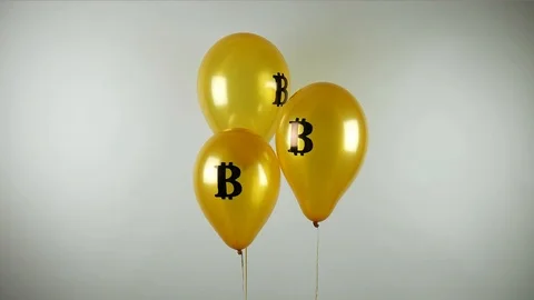 Three air balloons with bitcoin logo Stock-Footage 85534064