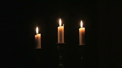 Three candles - zooming camera Vídeos de archivo 524437
