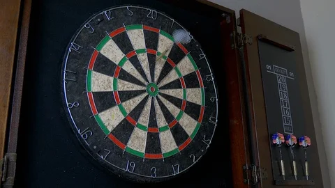 Dart Board Royalty-Free Images, Stock Photos & Pictures