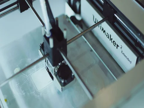 Three dimensional printer making 3D object Stock-Footage 76828616