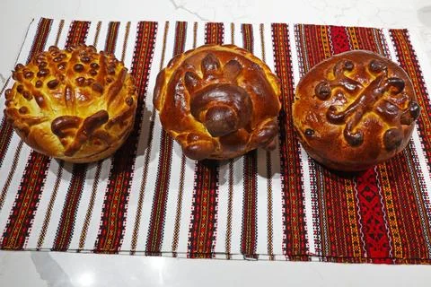 Three Easter cake on a towel Stock Photos
