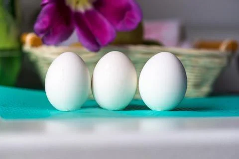 Three eggs for Easter. white large eggs Foto stock