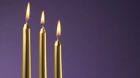 Three Gold Candles Видео 885102