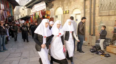 Three Nuns in the streets of Jerusalem Vídeos de archivo 60954350