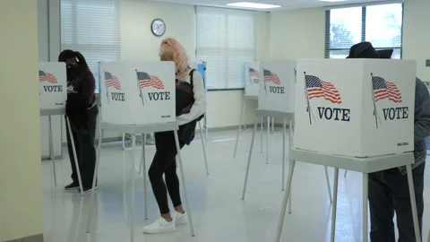 Three People Voting In 2020 Election - Vote - Ballot Видео 141963084