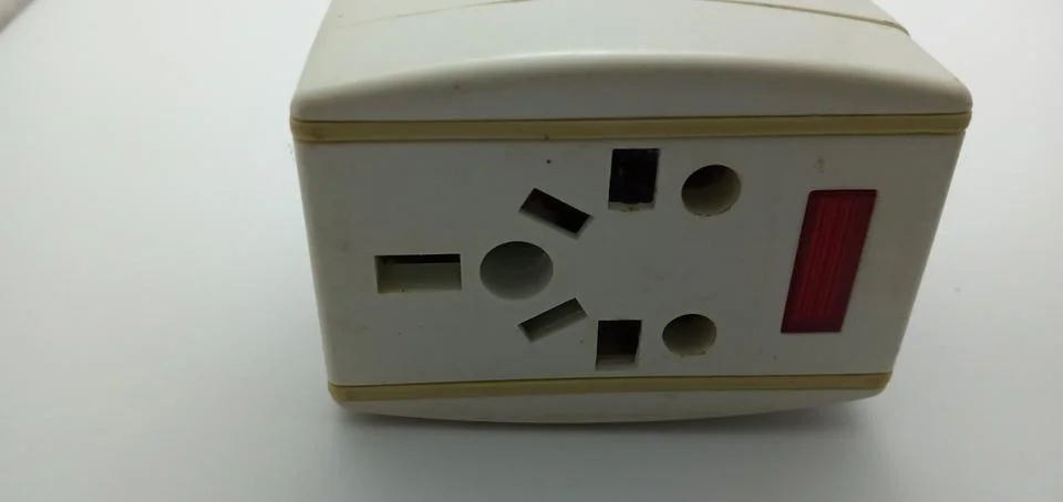 Three Prong Multi Plug T Stock-Fotos