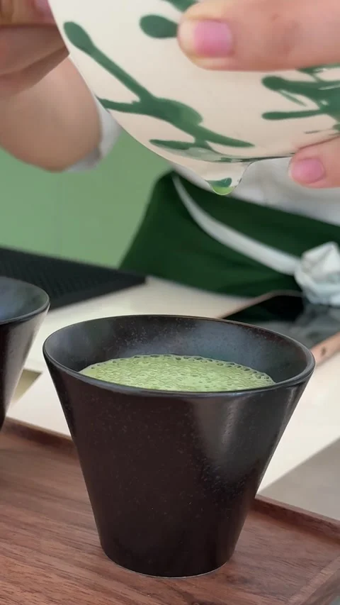 Three types of matches in a tasting set pour a drink into ice delicious 스톡 동영상 313379091