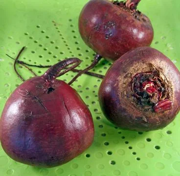 Three wet beets Stock Photos