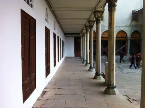 Through columns of Topkapi Palace Foto stock