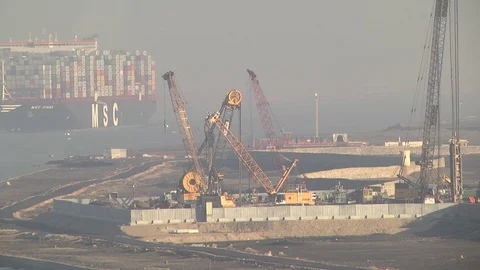 Through the Suez Canal Видео 88431536