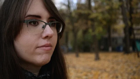 Throw leaves at each other 動画素材 125092394