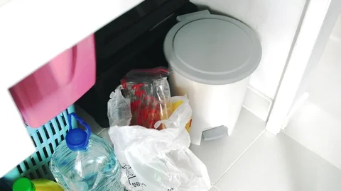 Throwing empty MAMA Instant Noodle Package away in a trash can 스톡 동영상 107913881