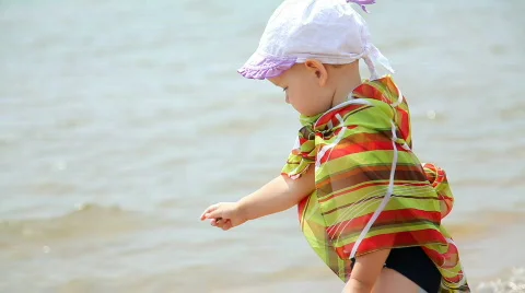 Throwing Pebbles Stock Footage 475029