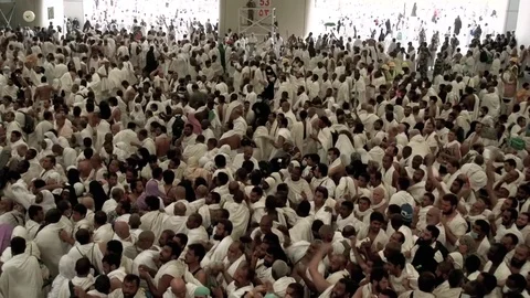 Throwing Stone on Devil Muzdalifah Mecca Video stock 77233892