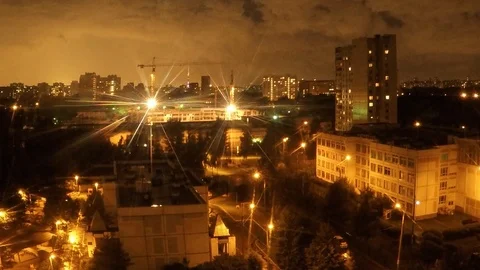 Thunder, Houses And Clouds at cloudy Night Timelapse Vidéo 81605291