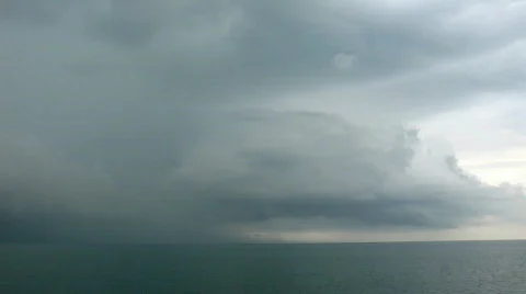 Thunder-storm on the sea Stock-Footage 501394