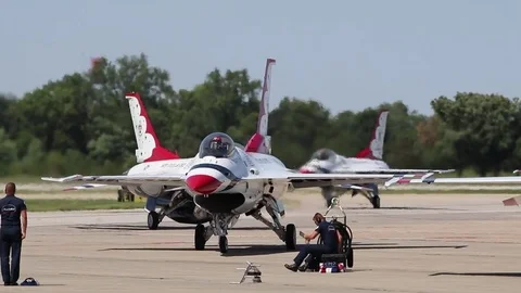 Thunderbird Arrivals Video stock 84918685