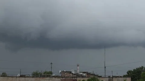 Thunderstorm approaching the evening city. Stock Footage 138646032