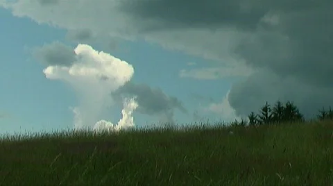 Thunderstorm building up  Stock Footage 134003