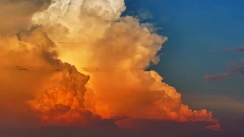 Thunderstorm cloud at sunset Video stock 279917818