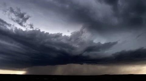 Thunderstorm with heavy rain and multiple lightning flashes hovering over dark Vídeos de archivo 59514051