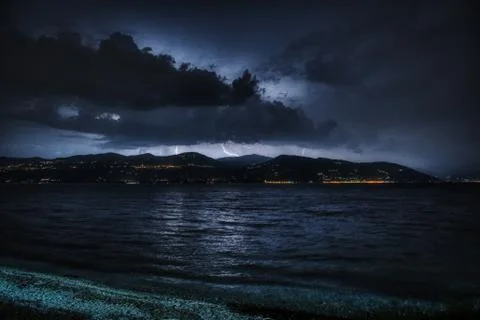 Thunderstorm over the mountains Foto stock