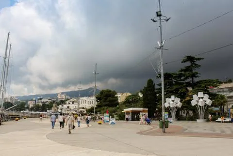 Thunderstorm over Yalta. Photos