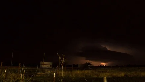 Thunderstorm time-lapse at night Video stock 96774222
