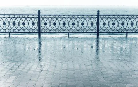 Thunderstorm on a waterfront. Fotos Stock