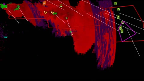 Thunderstorms with tornado warning and lightning on severe weather radar screen Vídeos de archivo 157936035