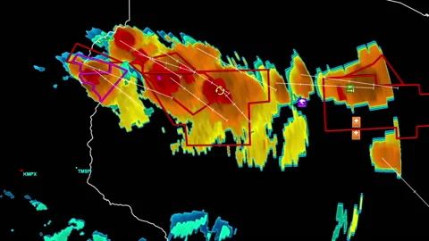 Thunderstorms with tornado warning and lightning on severe weather radar screen Vídeos de archivo 157942684