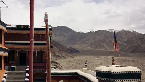Tibetan flag flapping in the wind Video stock 84733151
