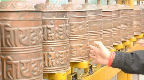 Tibetan prayer wheel 스톡 동영상 41678577