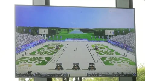 Tickets for Paris 2024 will be on sale for maximum price of 25 euros, París, FR  Video stock 248988608