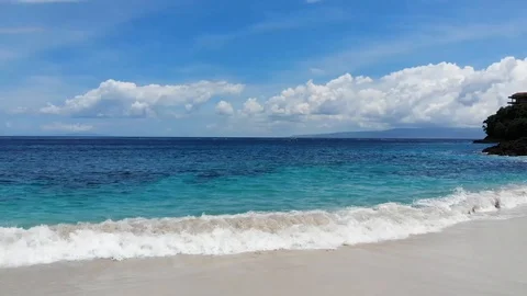 Tide wave. panoramic camera movement Stock Footage 112164364