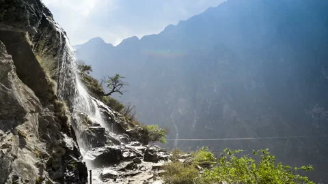 Tiger Leaping Gorge 動画素材 85802264