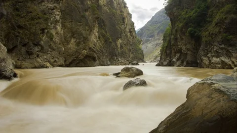 Tiger Leaping Gorge Timelapse, Yunnan, China Stock Footage 101068422