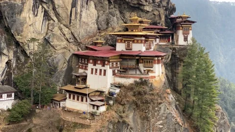 Tiger Nest in Bhutan Video stock 220305323