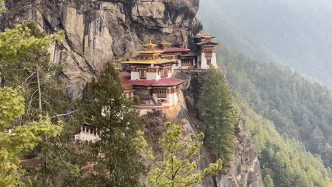 Tiger Nest in Bhutan Stock-Footage 220305485